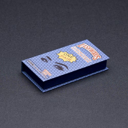 Wholesale eyelash boxes private label Customized Logo eyelash packaging box